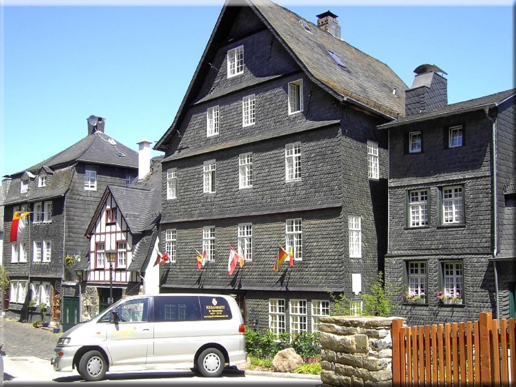 Hotel Graf Rolshausen Monschau Exteriör bild