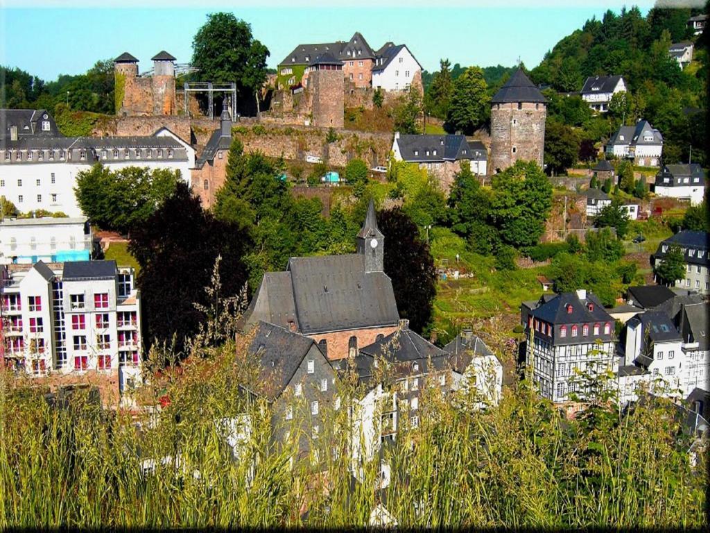 Hotel Graf Rolshausen Monschau Exteriör bild