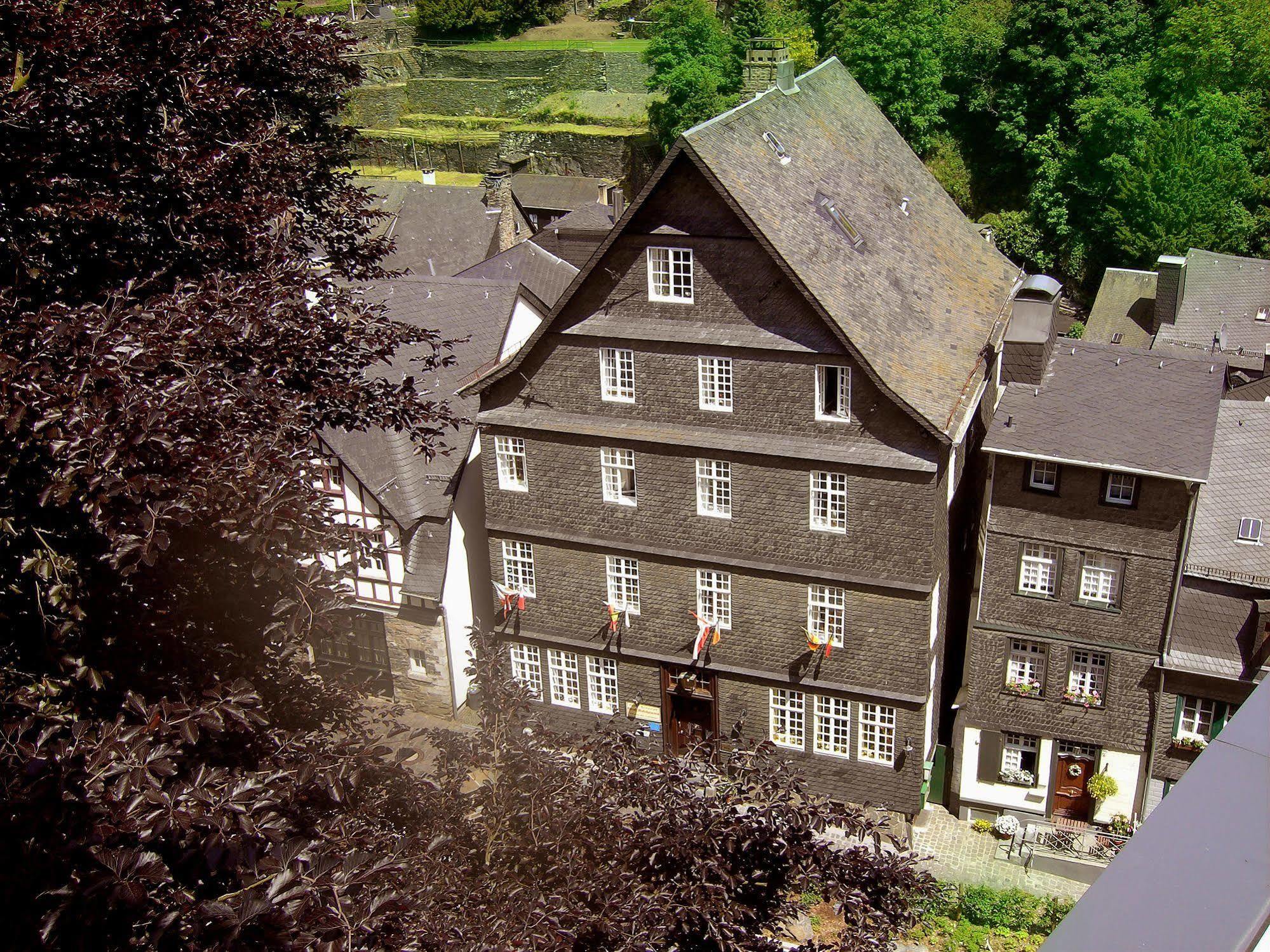 Hotel Graf Rolshausen Monschau Exteriör bild