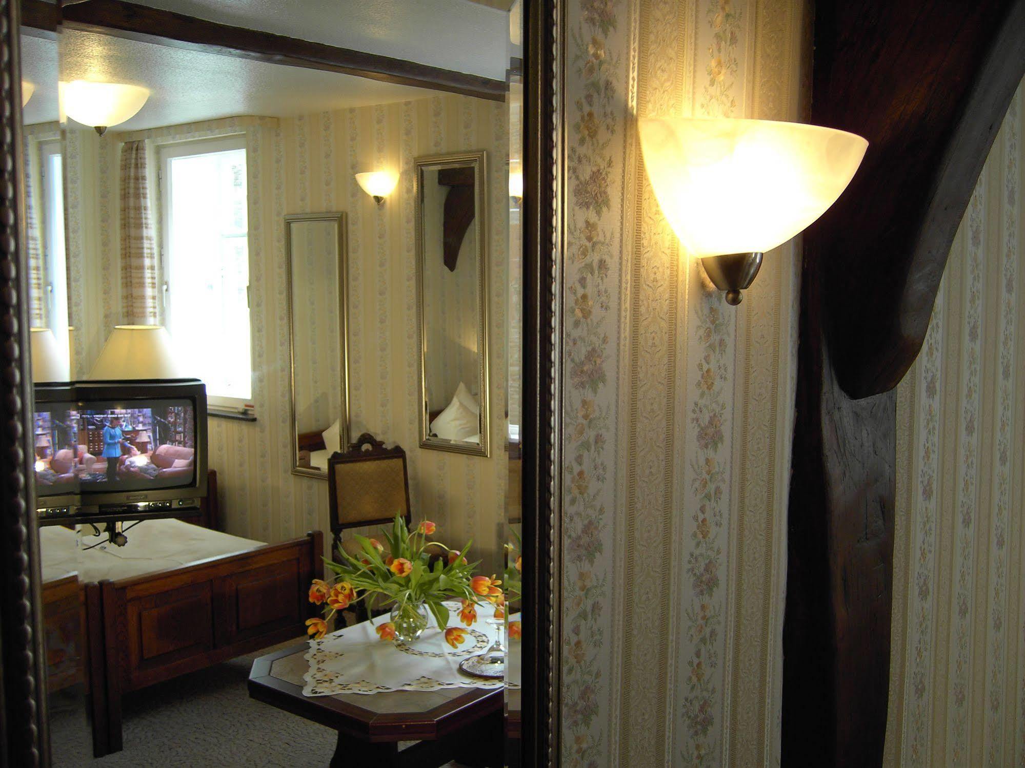 Hotel Graf Rolshausen Monschau Exteriör bild