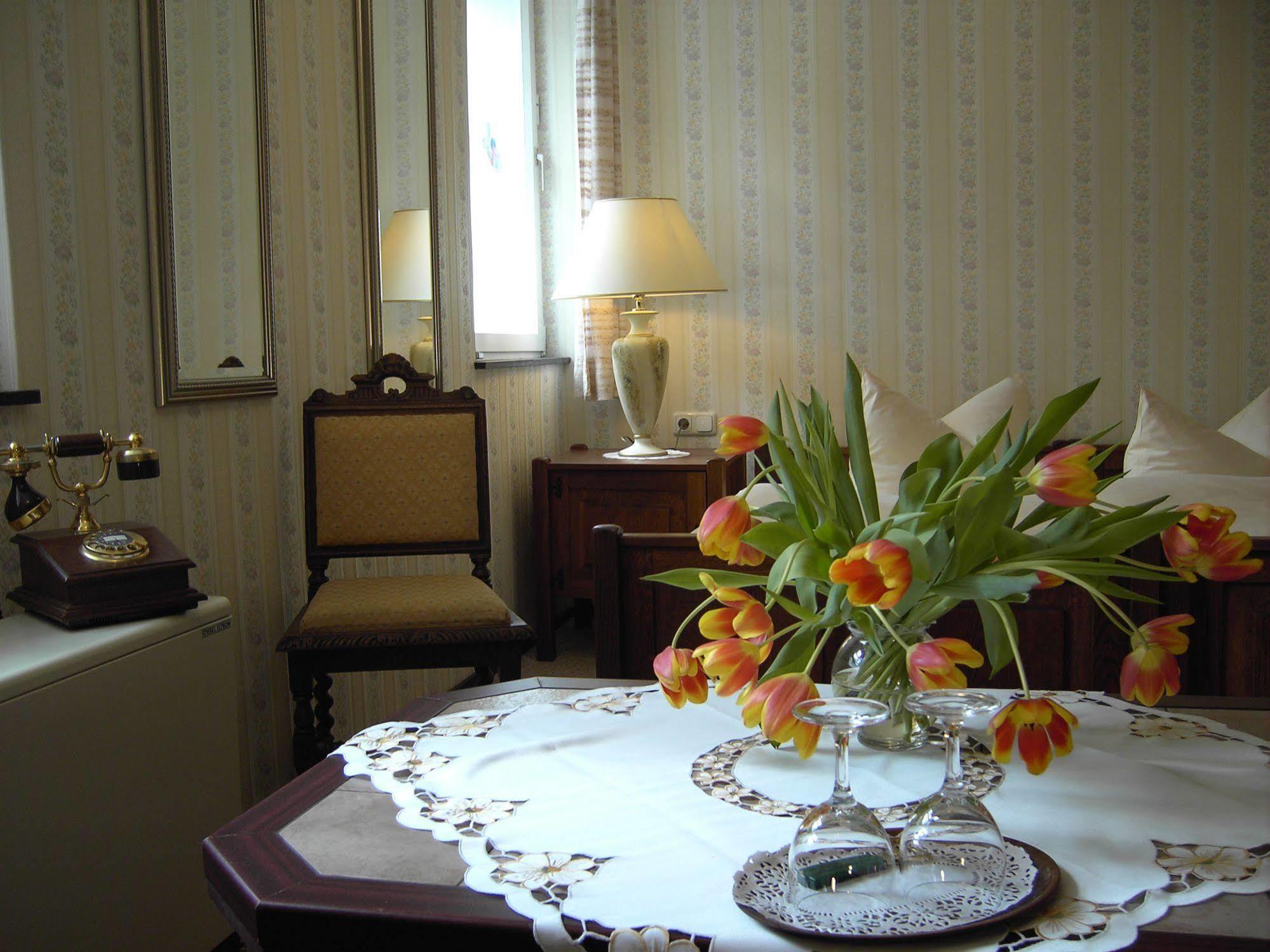 Hotel Graf Rolshausen Monschau Exteriör bild